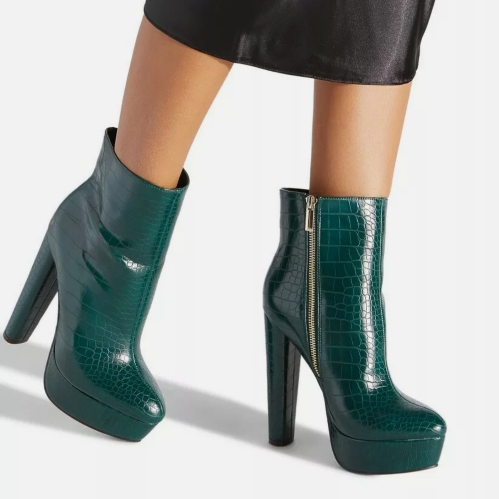 Fifi By Shoe Dazzle Faux Croc Skin Ankle Boots NWT